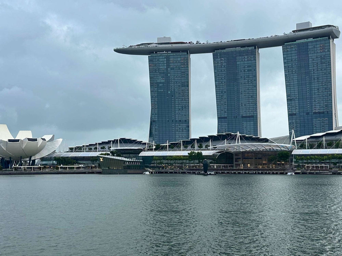 Marina Bay Architecture: Seeing Singapore from Different Angles